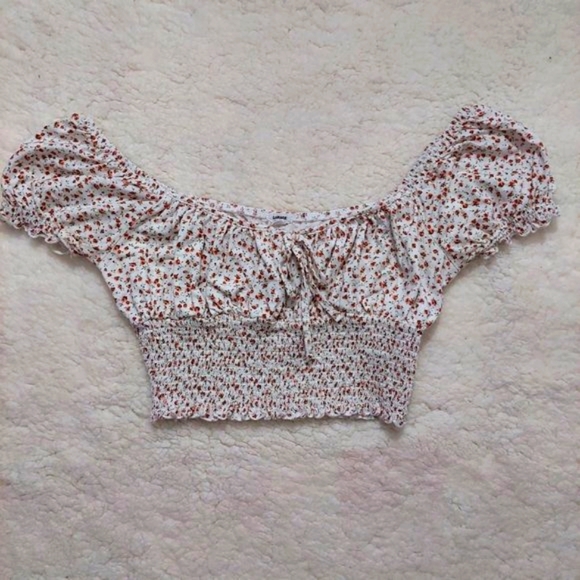 Floral peasant crop top from Garage. - Picture 2 of 8